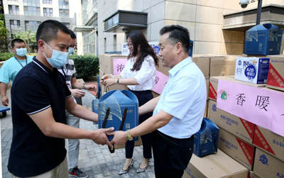 【關愛員工】情系職工，端午慰問暖人心1_副本.jpg